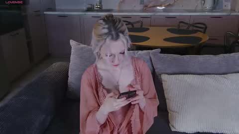 Lexi online show from March 15, 8:55 pm