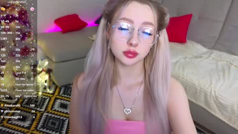 Lexi online show from December 13, 9:58 am