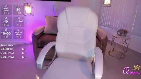 AIDA ADAMS online show from April 26, 1:42 pm