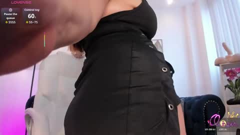 AIDA ADAMS online show from April 23, 12:23 pm