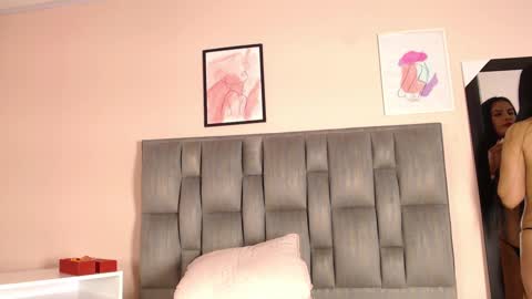 Snapshot of aiilynn_1 chatting on September 23, 11:14 pm Ailyn online show from September 23, 11:14 pm