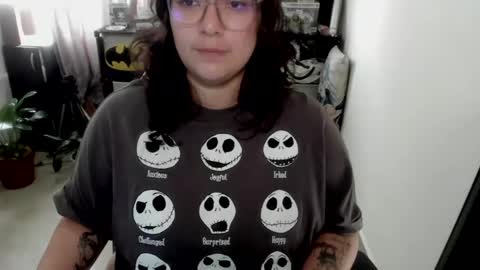 Catalina online show from April 25, 1:41 pm