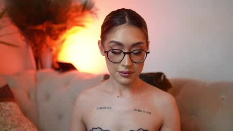  Aileen  online show from April 20, 8:34 pm