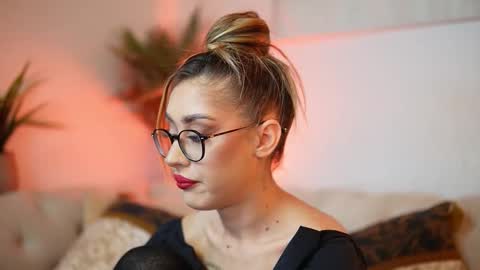  Aileen  online show from December 2, 8:11 pm