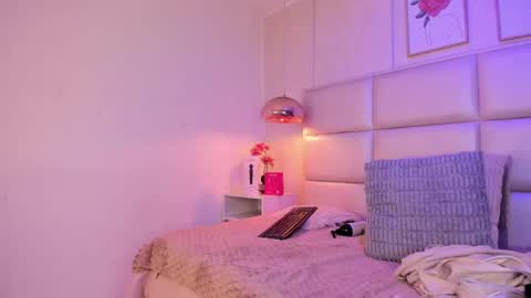 Aily Yozuko online show from April 25, 3:53 am