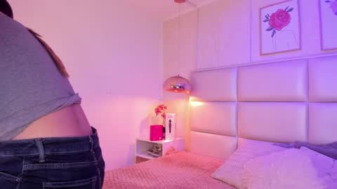 Aily Yozuko online show from April 26, 2:31 am