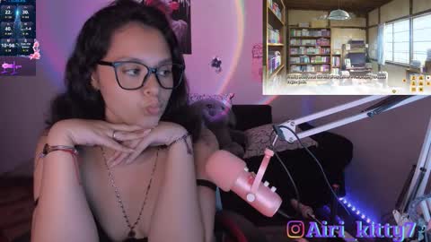 airi_kitty online show from December 19, 7:39 pm
