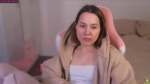 airyhill online show from April 26, 7:00 pm