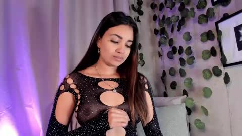 Aisha online show from March 3, 3:26 pm