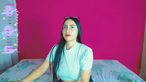 Snapshot of aisha_stacey0410 chatting on December 7, 6:10 am aisha_stacey0410 online show from December 7, 6:10 am