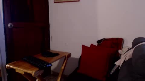 Aisha online show from January 9, 5:50 pm