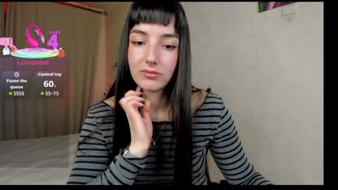 Aisha online show from April 16, 9:39 pm