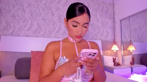 Aisha online show from October 3, 6:24 pm