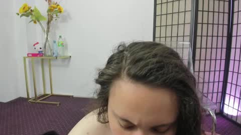 Aisha online show from April 27, 4:31 am