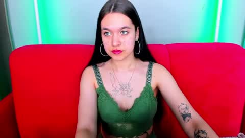 aishatempt online show from April 13, 8:59 am