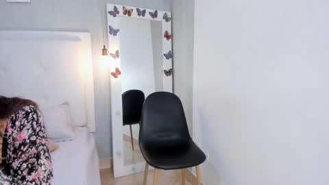 aishawild online show from September 13, 1:30 pm