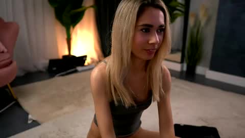 Aish online show from April 27, 10:34 am