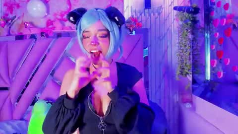 akane hikari  online show from March 4, 5:03 am