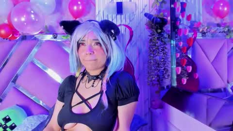 akane hikari  online show from February 12, 5:42 am