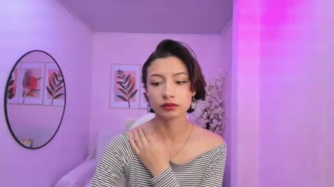 Azaka  online show from February 7, 12:39 pm