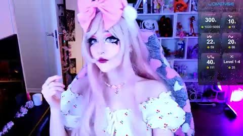 Aki online show from February 26, 12:09 am