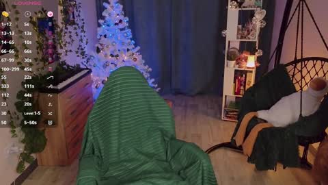 Snapshot of akinohana chatting on December 18, 8:42 am Aki online show from December 18, 8:42 am