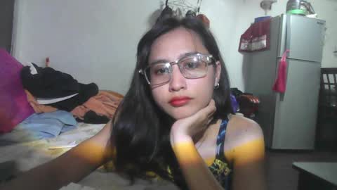 akira_z101 online show from March 25, 7:00 am