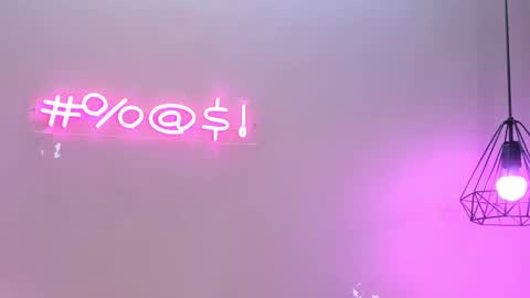 Snapshot of alahia_betancur chatting on March 1, 12:23 pm Alahia online show from March 1, 12:23 pm