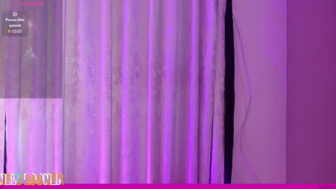 Snapshot of alahia_sweet_official chatting on September 30, 8:35 pm Alahia sweet official online show from September 30, 8:35 pm