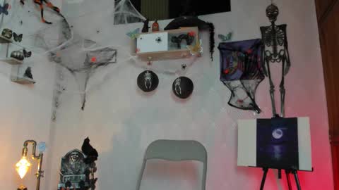 Snapshot of alaia_love77 chatting on October 18, 10:55 pm Alaia online show from October 18, 10:55 pm