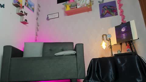 Snapshot of alaia_love77 chatting on September 19, 10:36 am Alaia online show from September 19, 10:36 am