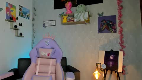 Snapshot of alaia_love77 chatting on October 7, 9:08 pm Alaia online show from October 7, 9:08 pm