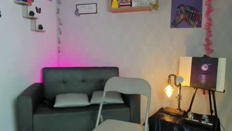 Snapshot of alaia_love77 chatting on September 16, 9:23 pm Alaia online show from September 16, 9:23 pm