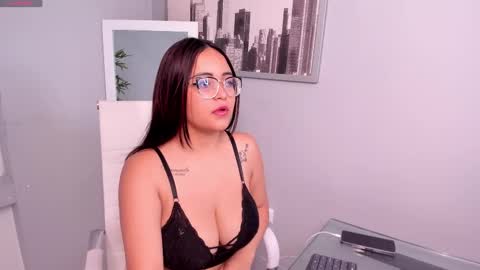 alaia_soto online show from February 27, 9:36 pm