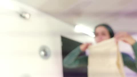 Maeve  online show from March 19, 10:08 am