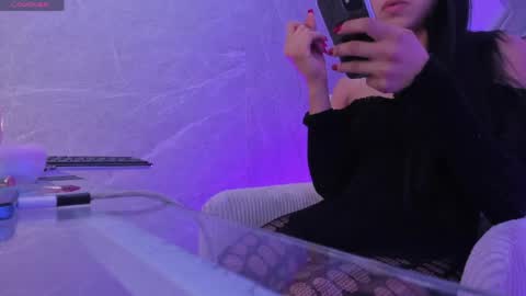 Alanah online show from April 8, 1:30 am