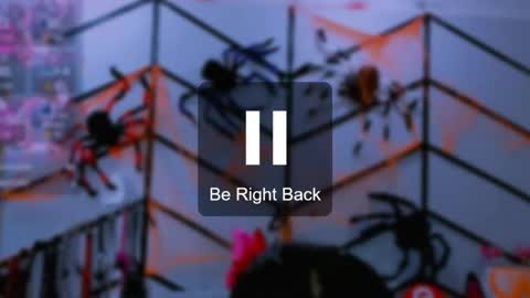 Alana online show from October 30, 8:10 pm