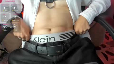 Snapshot of alanred_ chatting on October 17, 12:02 am alanred_ online show from October 17, 12:02 am