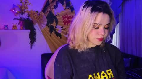 albaandthayron online show from April 24, 12:30 pm