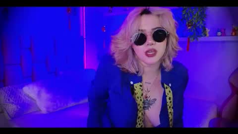 albaandthayron online show from February 20, 5:47 pm