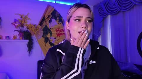 albaandthayron online show from April 25, 1:41 pm