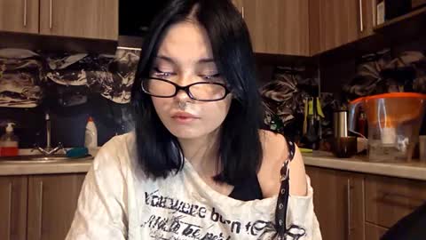 Im Katrina online show from February 11, 5:03 pm