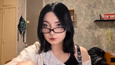 Im Katrina online show from December 18, 3:28 pm