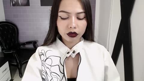 Alice in wonderland online show from October 26, 12:11 pm