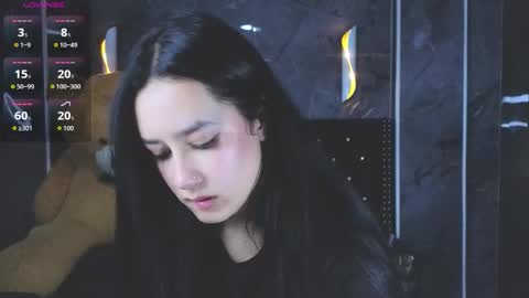 aleja online show from December 20, 8:02 pm