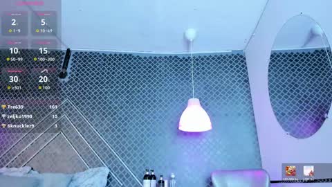 aleja_bloom online show from April 21, 1:29 pm