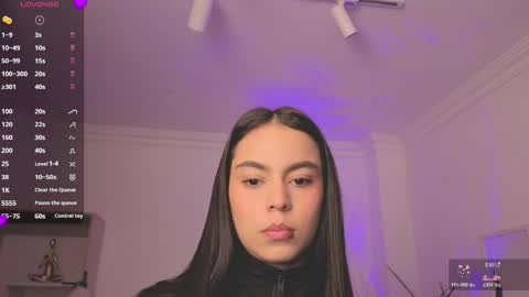 Alejandra online show from April 27, 11:18 am