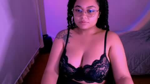 Alejandra  online show from August 5, 1:34 am