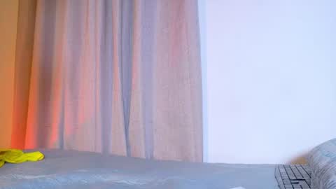 alejandra_dunn1 online show from June 27, 6:47 pm
