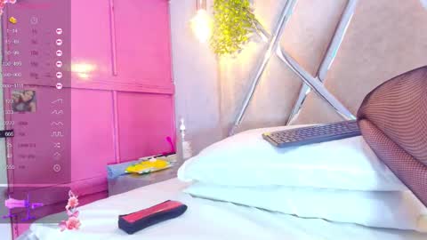 Snapshot of alejandra_martinss chatting on October 9, 11:31 pm alejandra martins online show from October 9, 11:31 pm